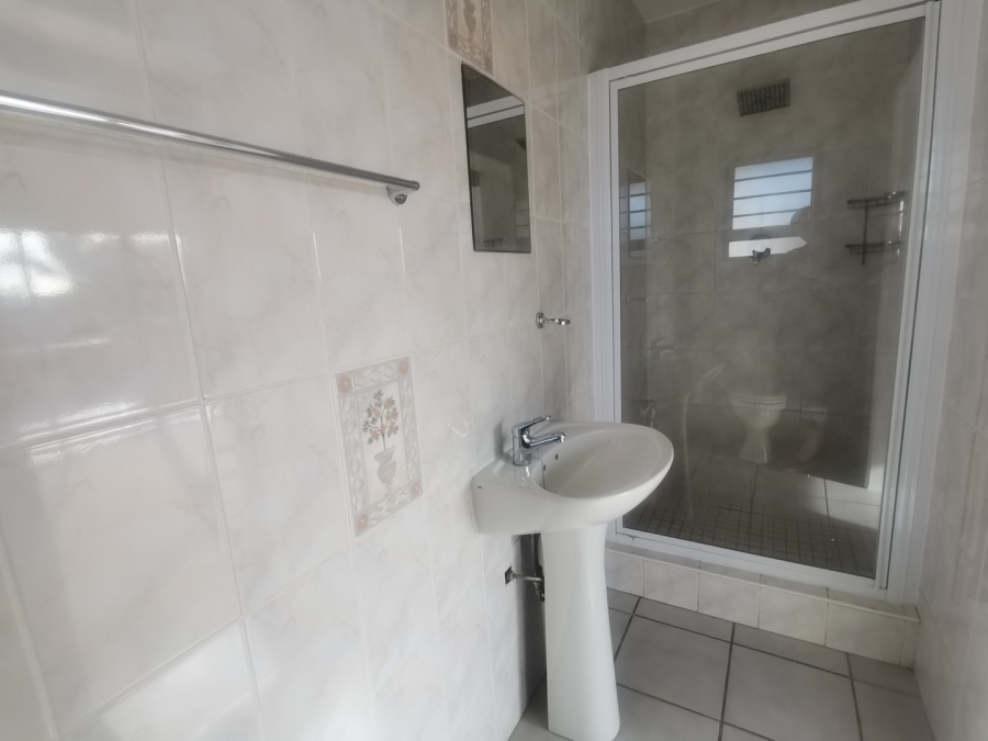 To Let 3 Bedroom Property for Rent in Blue Bend Eastern Cape